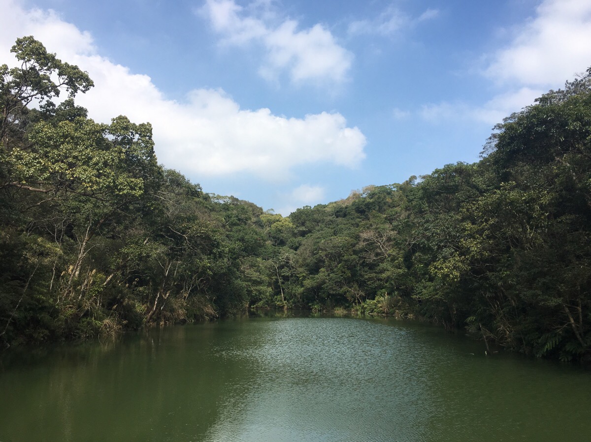 Sweet water couples lake